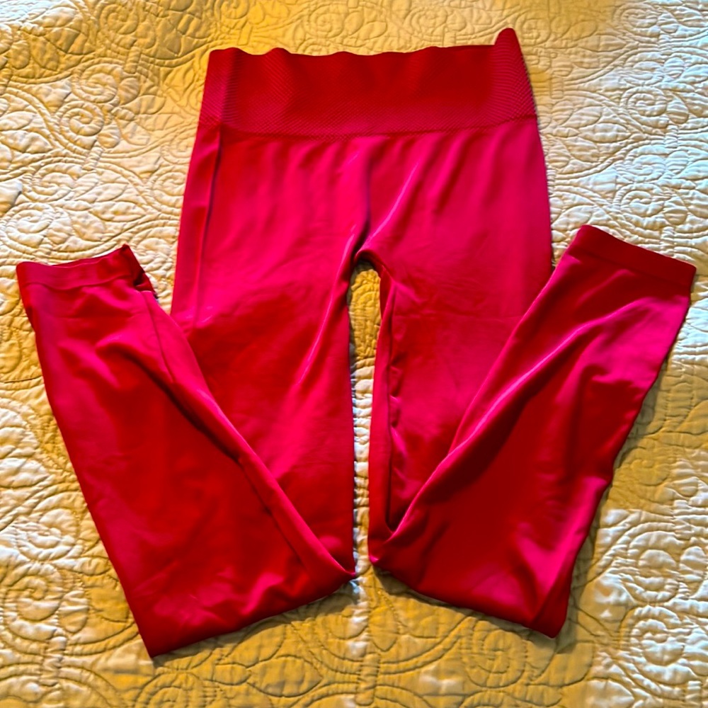 NWOT womens legging red